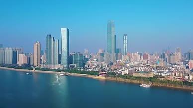 湖南长沙IFS城市地标摩天大楼建筑航拍视频的预览图